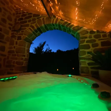 Les Romeline Montviron