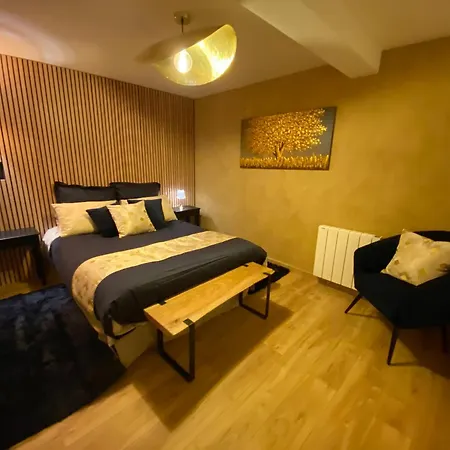 Les Romeline Apartment