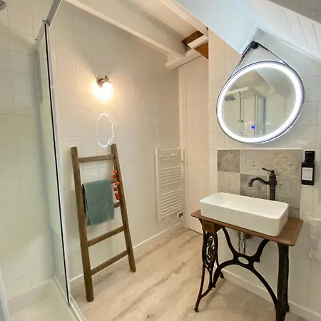 Les Romeline Apartment Montviron