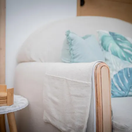 Les Romeline Apartment