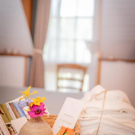 Les Romeline Montviron