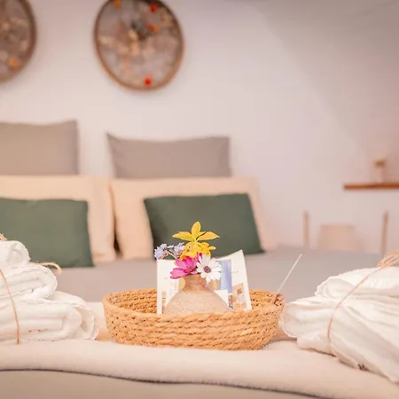 Les Romeline * Montviron