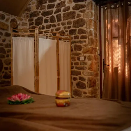 Les Romeline Montviron