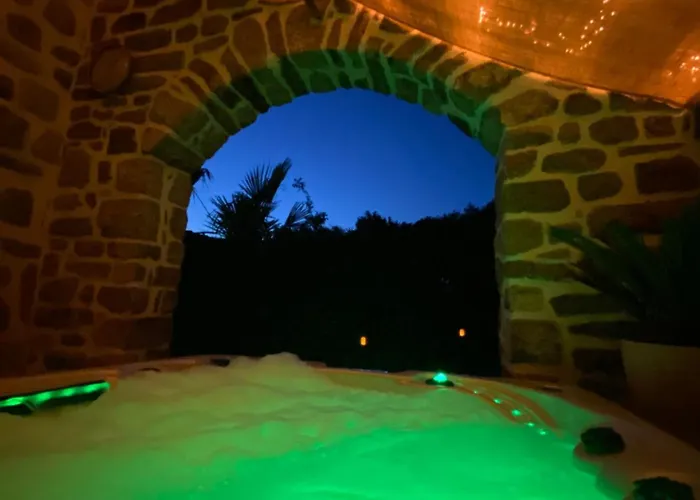 Les Romeline Montviron