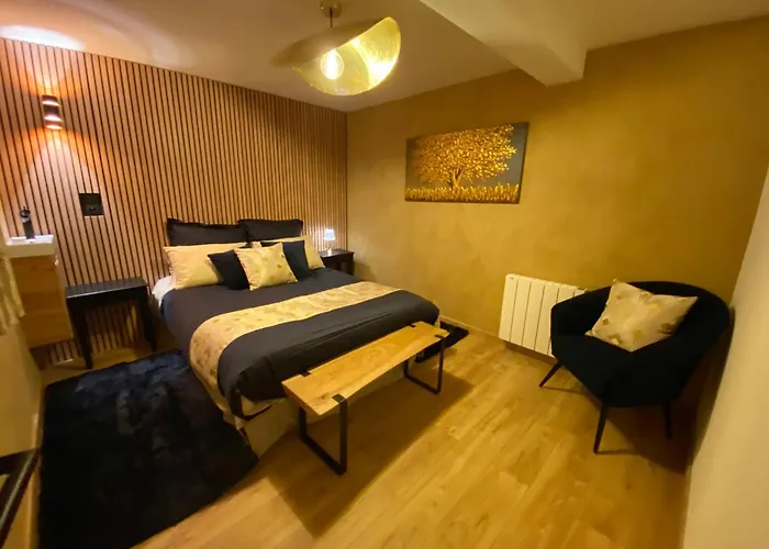 Les Romeline Apartment