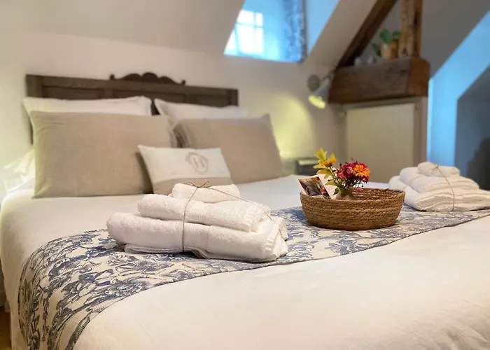 Les Romeline Apartment Montviron