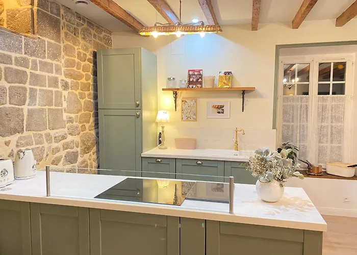 Les Romeline Montviron