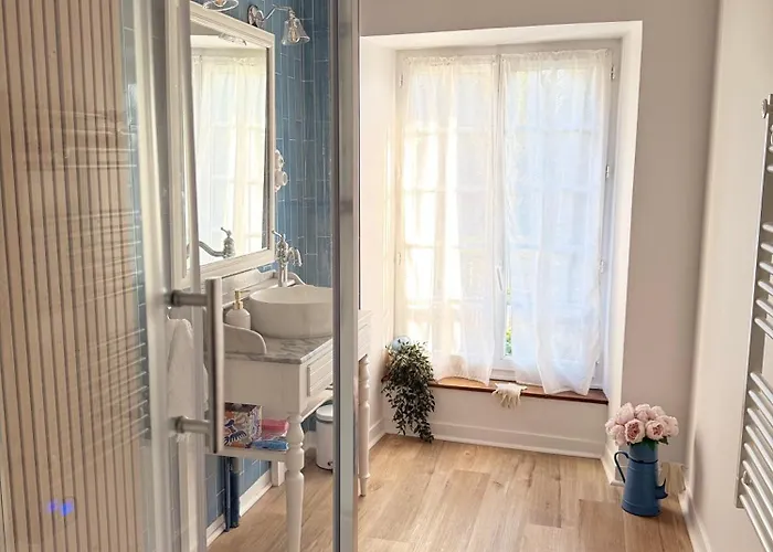 Les Romeline Apartment Montviron