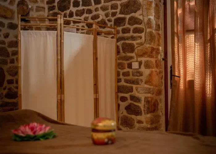 Les Romeline Montviron